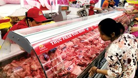 Hệ thống siêu thị Co.opmart, Co.opXtra, Co.op Food của Saigon Co.op  đã được chuẩn bị nguồn thịt heo an toàn và giá tốt, không lo thiếu hàng