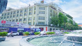 Khách sạn Rex Sài Gòn được chứng nhận đủ điều kiện thí điểm tổ chức đón, phục vụ khách du lịch quốc tế