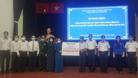 Trao tặng 30 tỷ đồng kinh phí xây dựng Bệnh xá trên đảo Nam Yết, Trường Sa