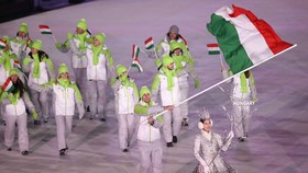 Hungary đã giành được tổng cộng 7 huy chương (1 HCV, 2 HCB và 4 HCĐ) ở tất cả các kỳ Thế vận hội mùa đông