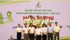 Vị trí nhất toàn đoàn giải wushu Đại hội TDTT TPHCM lần thứ 9 thuộc về đơn vị quận 5. Ảnh: NGUYỄN ANH
