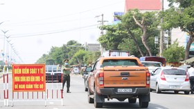 Điểm kiểm soát y tế phòng chống dịch Covid-19 tỉnh Quảng NAm thiết lập tại DT607 giáp với TP Đà Nẵng