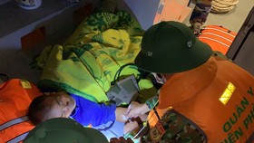 Biên phòng Quảng Nam cấp cứu kịp thời một ngư dân bị tai biến 