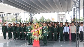 Nhiều hoạt động ý nghĩa kỷ niệm 50 năm chiến thắng Đường 9 - Nam Lào