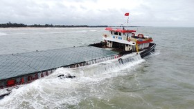 Tàu hàng hơn 3.400 tấn gặp sự cố, mắc cạn trên vùng biển Quảng Trị