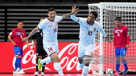 Venezuela trở thành đội tuyển đầu tiên vượt qua vòng bảng Futsal World Cup 2021. Ảnh: GETTY