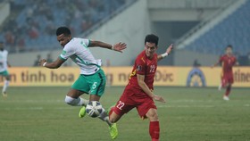 Hàng công của Việt Nam chơi đầy cố gắng, nhưng không một lần xuyên thủng mành lưới Saudi Arabia. Ảnh: MINH HOÀNG