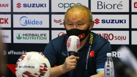 HLV Park Hang-seo muốn cải thiện khâu tấn công và phòng ngự cho học trò hướng đến bán kết AFF Cup 2020. Ảnh: NHẬT ĐOÀN