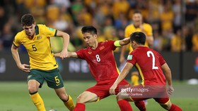 Đội tuyển Việt Nam mở đầu năm 2022 bằng thất bại trên sân của Australia. Ảnh: GETTY