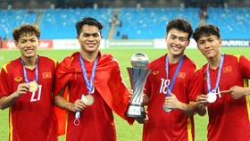 Các tuyển thủ U23 Việt Nam ăn mừng chức vô địch Giải U23 Đông Nam Á 2022