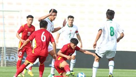 U23 Việt Nam mở đầu Dubai Cup 2022 bằng trận hòa không bàn thắng trước Iraq. ẢNH: IFA