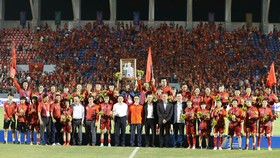 Tuyển nữ Việt Nam có lần thứ 7 giành HC vàng SEA Games. ẢNH: DŨNG PHƯƠNG