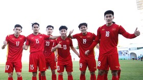 Hai Long, Dụng Quang Nho, Nhâm Mạnh Dũng là những tuyển thủ U23 Việt Nam được trao cơ hội thi đấu ở V-Leaue. ẢNH: ANH TRẦN
