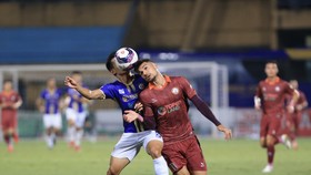 T.Bình Định đánh bại Hà Nội FC ngay trên sân khách. ẢNH: MINH HOÀNG