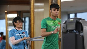 Thủ môn Nguyễn Văn Toản sẽ có điều kiện tập phục tốt nhất khi lên đội tuyển Việt Nam. ẢNH: NHẬT ĐOÀN