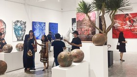 “Bí ẩn của sắc màu” triển lãm kết hợp của hoạ sĩ Việt Nam và Thái Lan