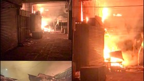 Hậu Giang: Hàng chục ki ốt, sạp quần áo ở chợ thị xã Long Mỹ bị cháy rụi