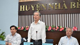 Phó Chủ tịch UBND TPHCM Ngô Minh Châu phát biểu tại buổi làm việc