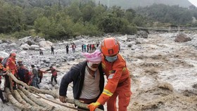 Động đất ở Tứ Xuyên, Trung Quốc: Đã có 66 người chết