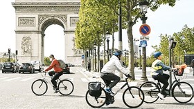 Pháp dự chi tiếp 250 triệu EUR cho “quỹ xe đạp”