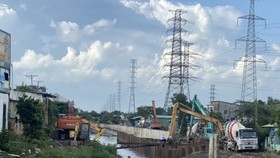 Công trình nạo vét, thi công bờ kè kênh Bình Hòa khi hoàn thành sẽ giải quyết  căn bản tình trạng ngập ở  TP Thuận An, tỉnh Bình Dương