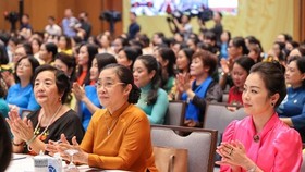 Phát huy vai trò phụ nữ trong phát triển kinh tế - xã hội