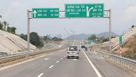 Chậm khắc phục hư hỏng trên cao tốc Nội Bài-Lào Cai