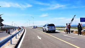 Chính thức thông xe cầu dài nhất trên quốc lộ 1 - miền Trung