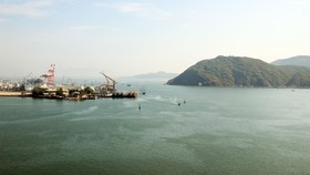 Đề xuất nhận chìm 300.000m³ bùn nạo vét luồng cảng Quy Nhơn xuống biển