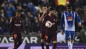 Espanyol - Barcelona 1-0: Messi, Suarez tịt ngòi, Barca bất ngờ thất thủ
