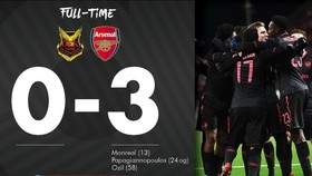 Oestersunds FK - Arsenal 0-3: Monreal, Ozil​ nổ súng, Pháo thủ đại thắng