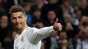 Real Madrid - Girona 6-3: Messi gọi 1, Ronaldo đáp 4