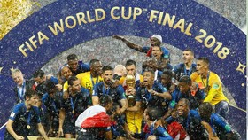 Pháp - Croatia 4-2: Griezmann, Pogba, Mbappe tỏa sáng, Deschamps đưa Les Bleus đăng quang sau 20 năm