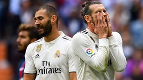 Real Madrid - Levante 1-2: Morales, Marti ghi bàn, Bale và Benzema ngậm ngùi rời sân