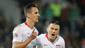 Bồ Đào Nha - Ba Lan 1-1: Andre Silva mở tỷ số, Arkadiusz Milik cầm chân chủ nhà