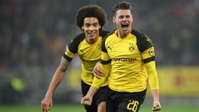 Mainz - Borussia Dortmund 1-2: Hậu vệ Lukasz Piszczek hóa người hùng