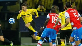 Borussia Dortmund - Club Brugge 0-0: Dortmund hòa đáng tiếc