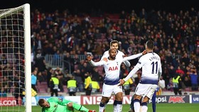 Barcelona - Tottenham 1-1: Harry Kane, Son Heung-Min tịt ngòi, Lucas Moura làm người hùng