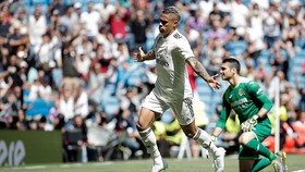 Real Madrid - Villarreal 3-2: Mariano Diaz, Jesus Vallejo lập công, Real củng cố tốp 3