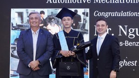 Mercedes-Benz Việt Nam đào tạo nguồn nhân lực chuyên nghiệp cho ngành ô tô Việt Nam
