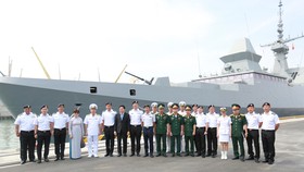 Tàu khu trục của Hải quân Singapore thăm Đà Nẵng