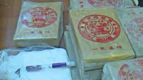 Truy tìm nguồn gốc 25 bánh heroin trôi vào bờ biển Quảng Nam