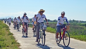 Liên kết phát triển du lịch giữa TP Hà Nội, TPHCM và Vùng kinh tế trọng điểm miền Trung
