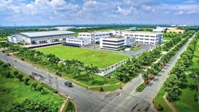 Long An trao quyết định thành lập khu công nghiệp Nam Tân Tập