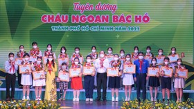Phó Bí thư Thành ủy TPHCM Nguyễn Hồ Hải tuyên dương Cháu ngoan Bác Hồ năm 2021