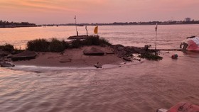 Tiền Giang: Thu hồi hơn 241.000m³ cát, sỏi tại khu vực cồn nổi bị sạt lở trên sông Tiền