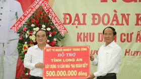 Phó Thủ tướng Lê Văn Thành dự Ngày hội Đại đoàn kết toàn dân tộc tại Long An