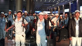 Lao động Việt Nam xuất cảnh đi làm việc tại Hàn Quốc