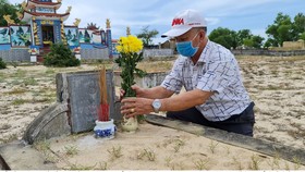 Nhà báo làng Nguyễn Tiến Nên trong chuyến tìm mộ danh tướng Nguyễn Phạm Tuân, danh tướng thời ký Cần Vương theo vua Hàm Nghi  