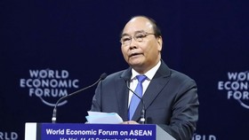  Thủ tướng Nguyễn Xuân Phúc phát biểu tại phiên khai mạc. Ảnh: TTXVN